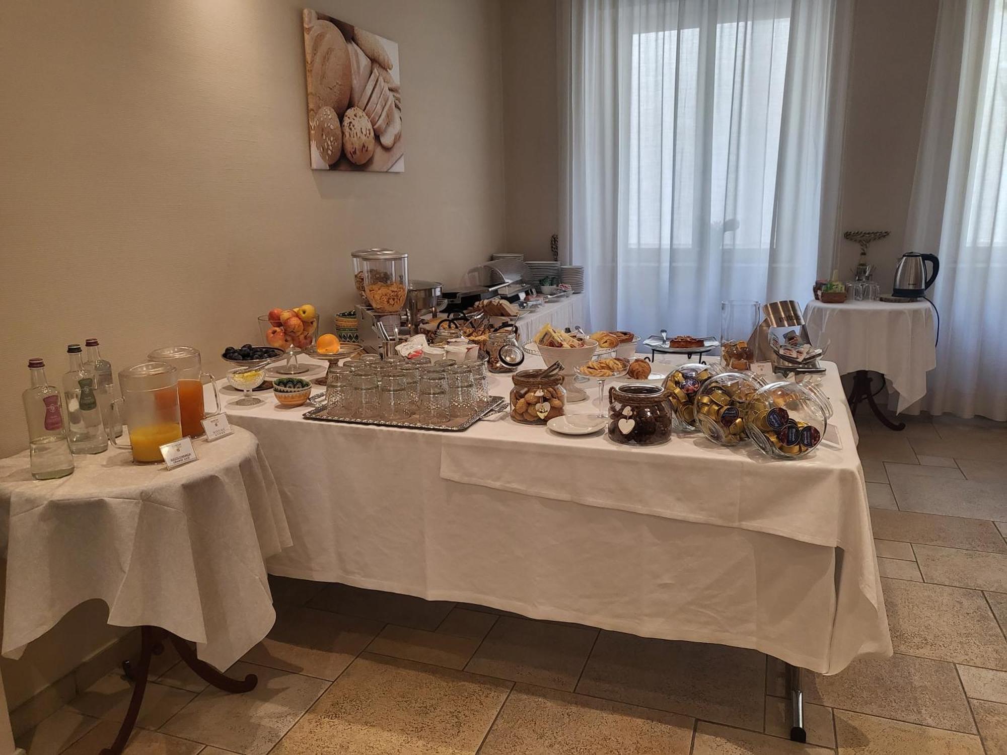 Hotel Lux 알레산드리아 외부 사진