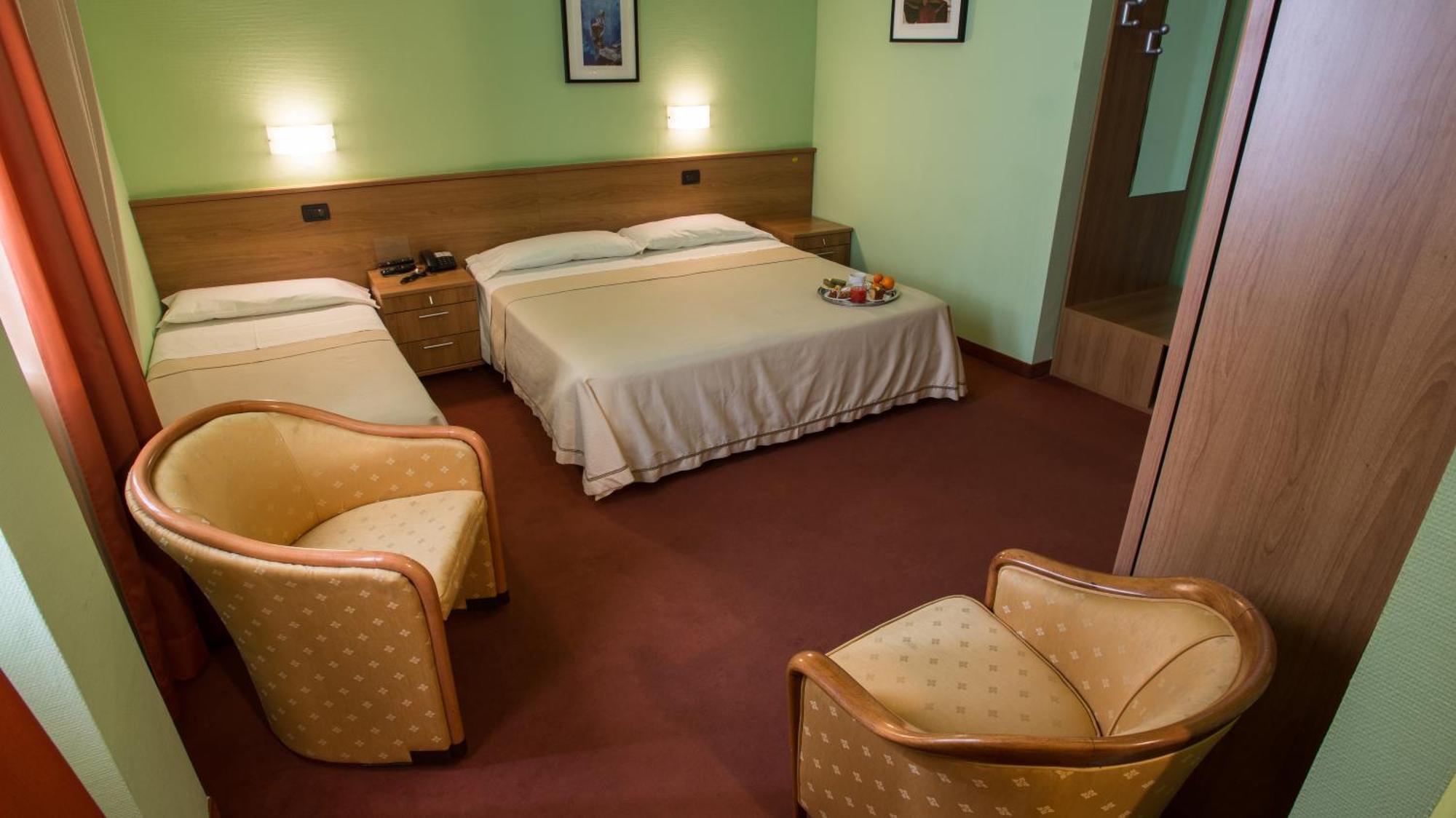 Hotel Lux 알레산드리아 외부 사진