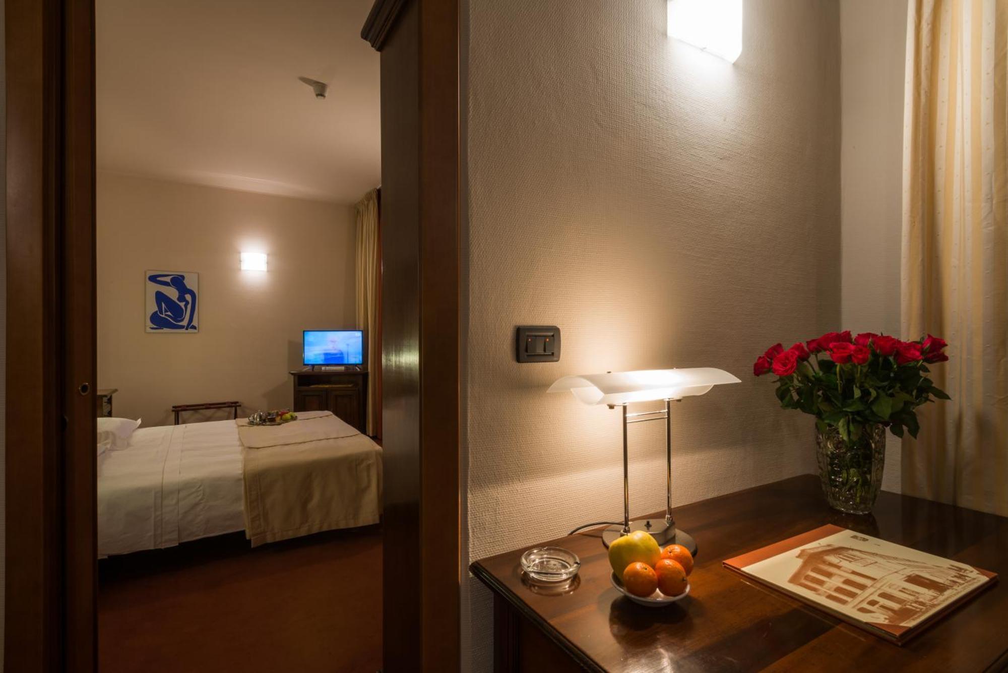 Hotel Lux 알레산드리아 외부 사진
