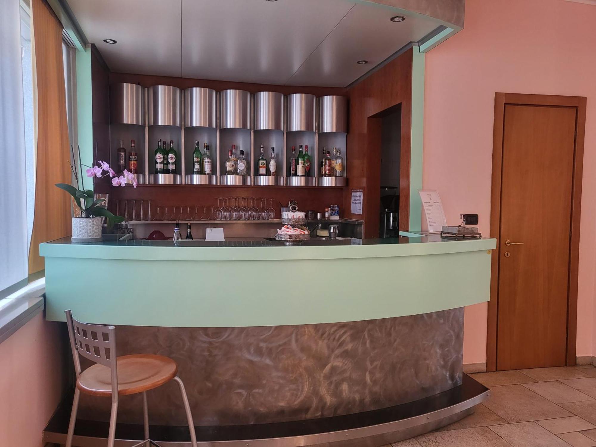 Hotel Lux 알레산드리아 외부 사진