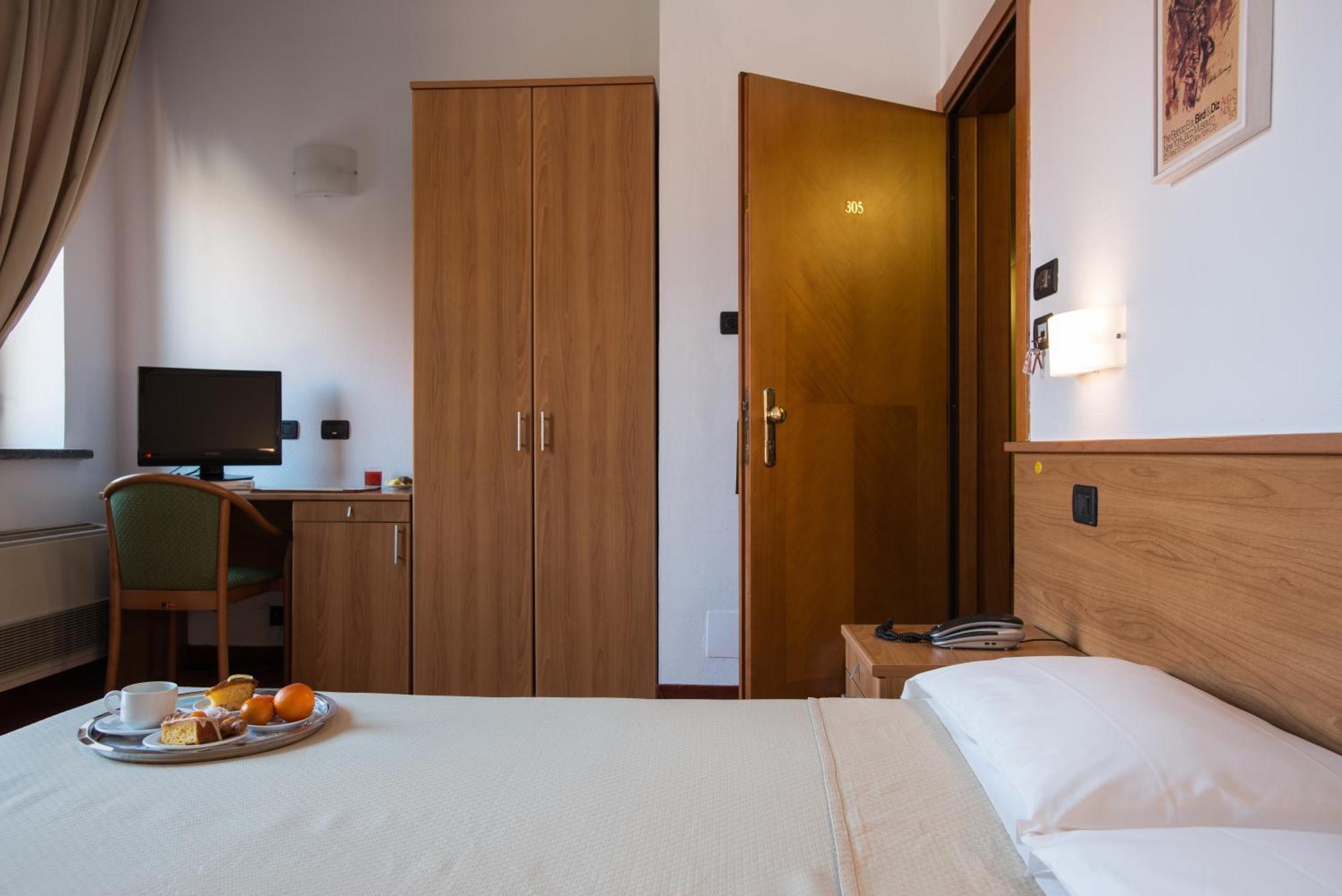 Hotel Lux 알레산드리아 객실 사진