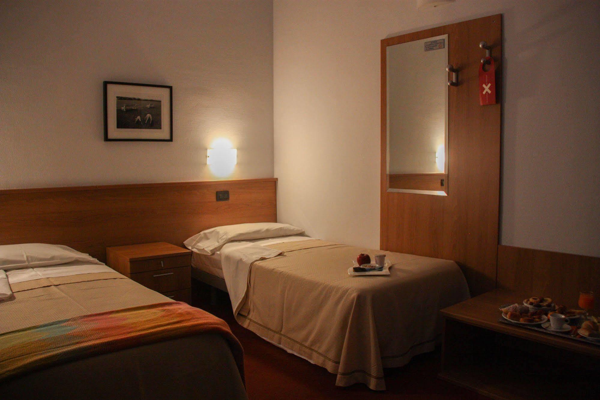 Hotel Lux 알레산드리아 외부 사진