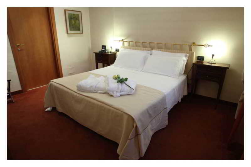 Hotel Lux 알레산드리아 외부 사진